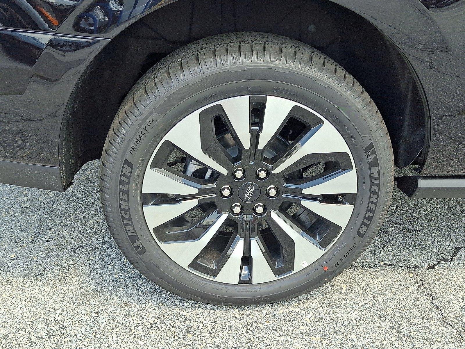 New 2027 Agate Black Metallic Ford Platinum image 5