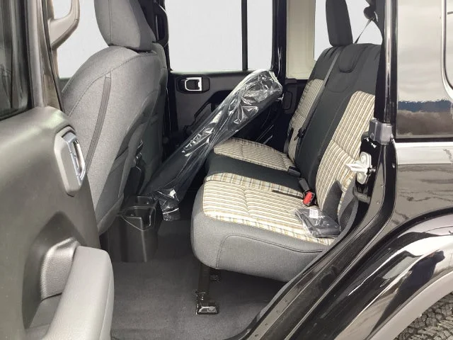 New 2026 Black Clearcoat Jeep 4-DOOR 85TH ANNIVERSARY EDITION image 14