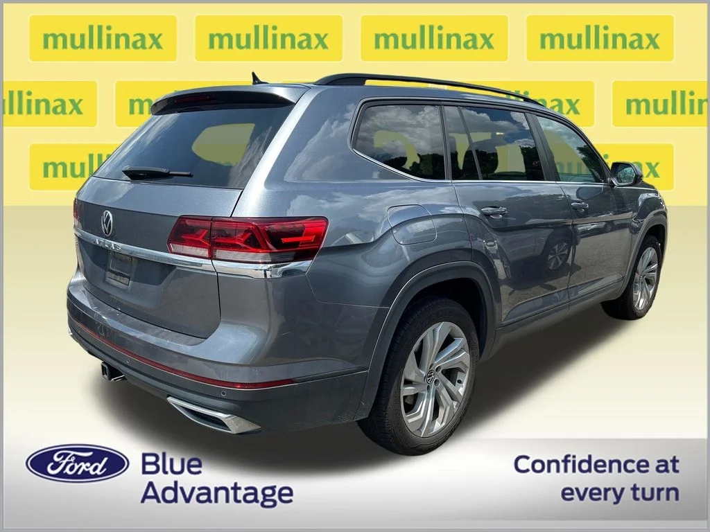 Used 2022 Gray Volkswagen 3.6L V6 SE w/Technology image 2