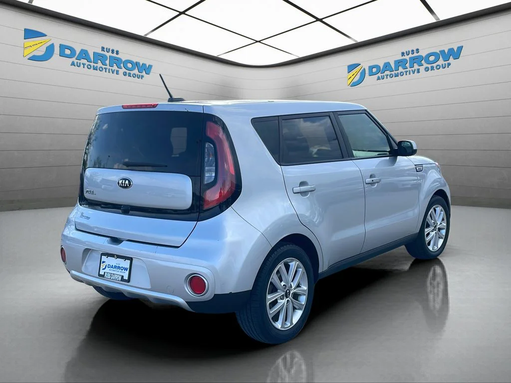 Used 2017 Silver Kia Plus image 5