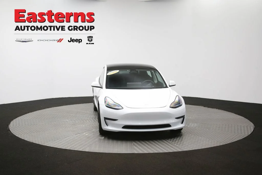 Used 2021 White Tesla Standard Range Plus image 46