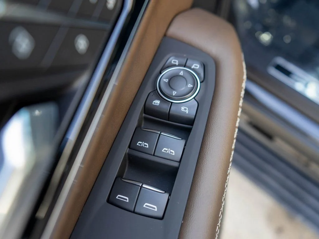 2026 GMC Yukon XL Denali Ultimate - Photo 21