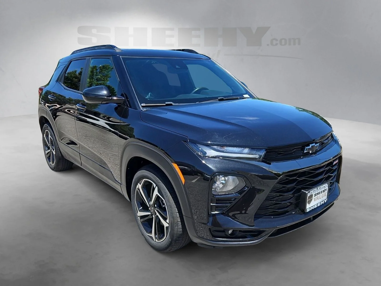 Used 2022 Black Chevrolet RS image 2