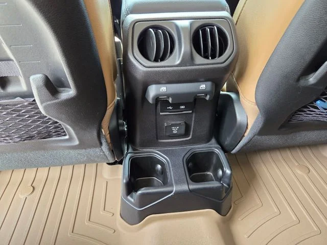 Certified Used 2020 White Jeep Rubicon image 17