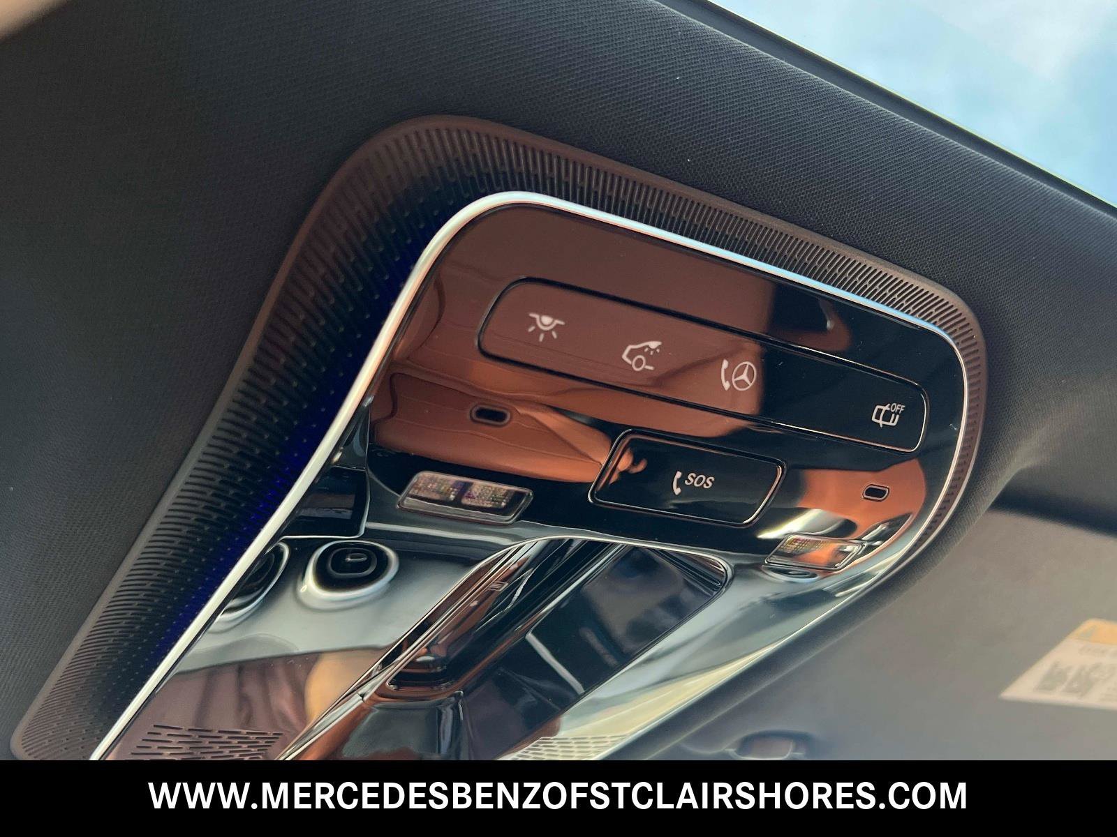 New 2027 Graphite Grey Metallic Mercedes-Benz GLC 300 image 32