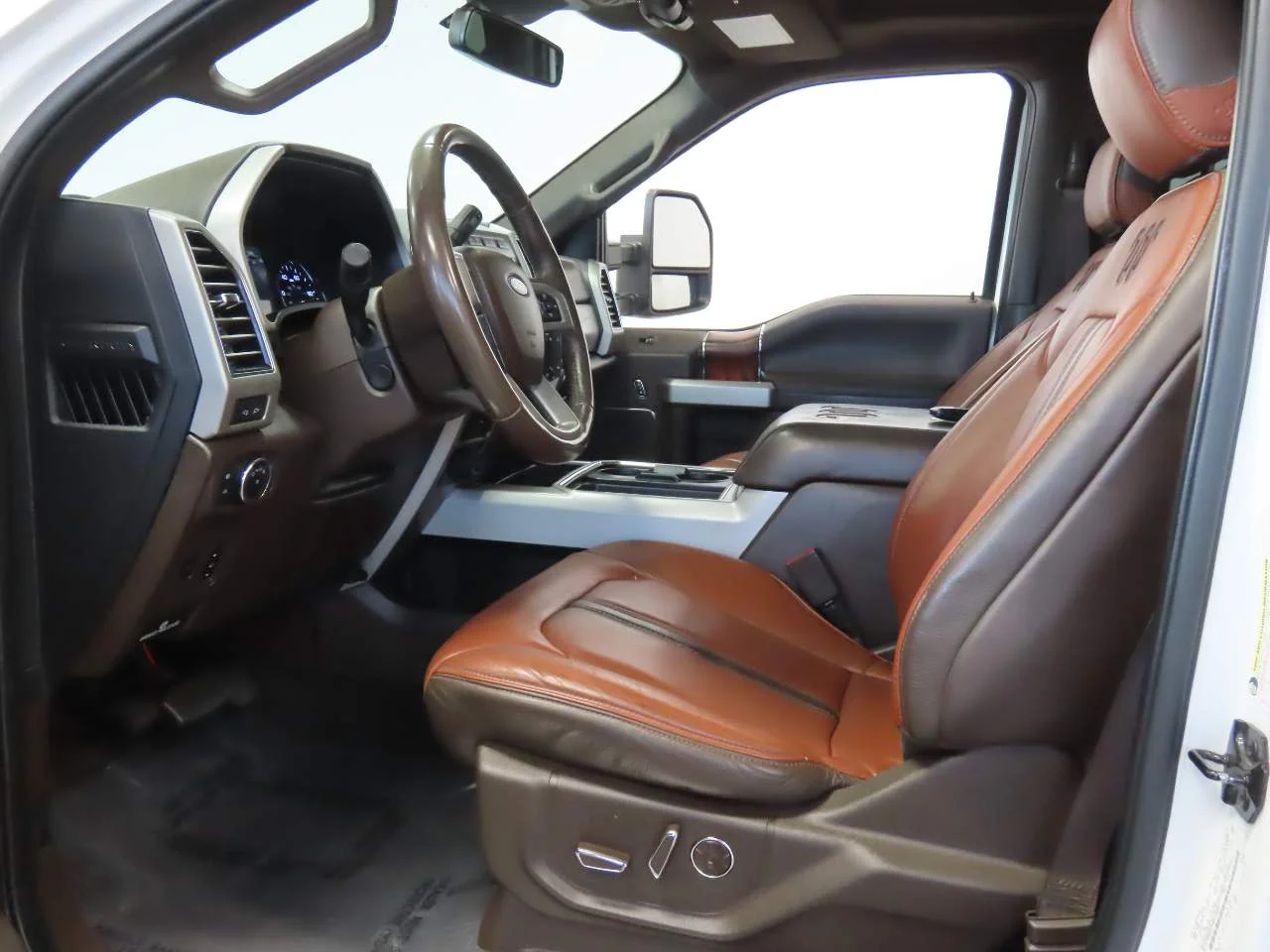 Used 2021 Oxford White Ford King Ranch Crew Cab image 19