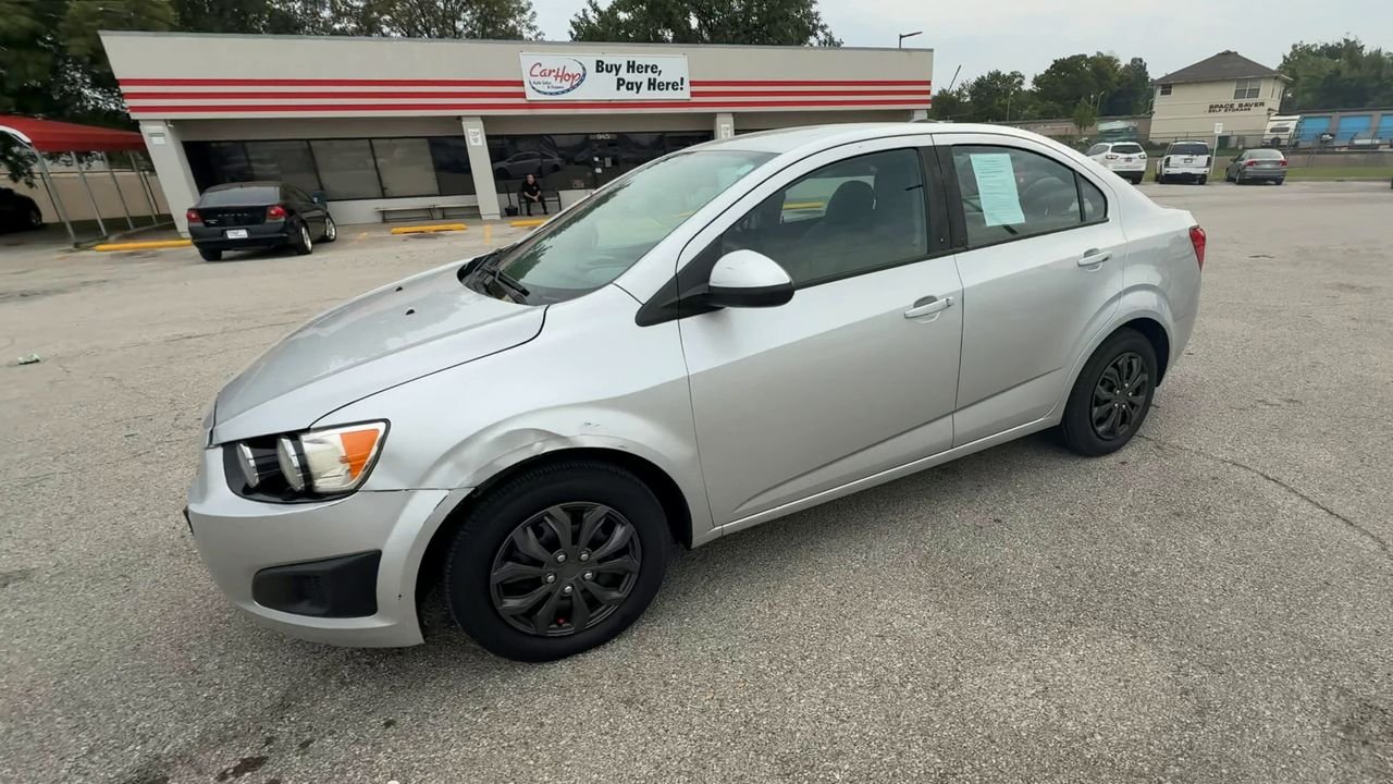 2015 Chevrolet Sonic LS photo 3