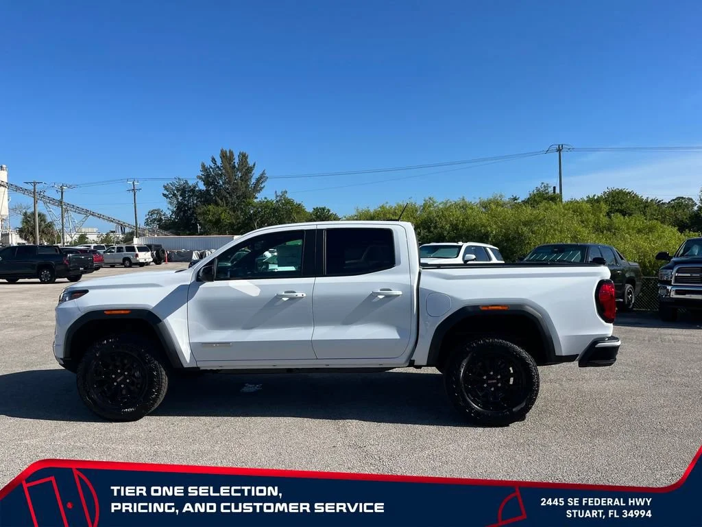 New 2026 Summit White GMC Elevation image 4
