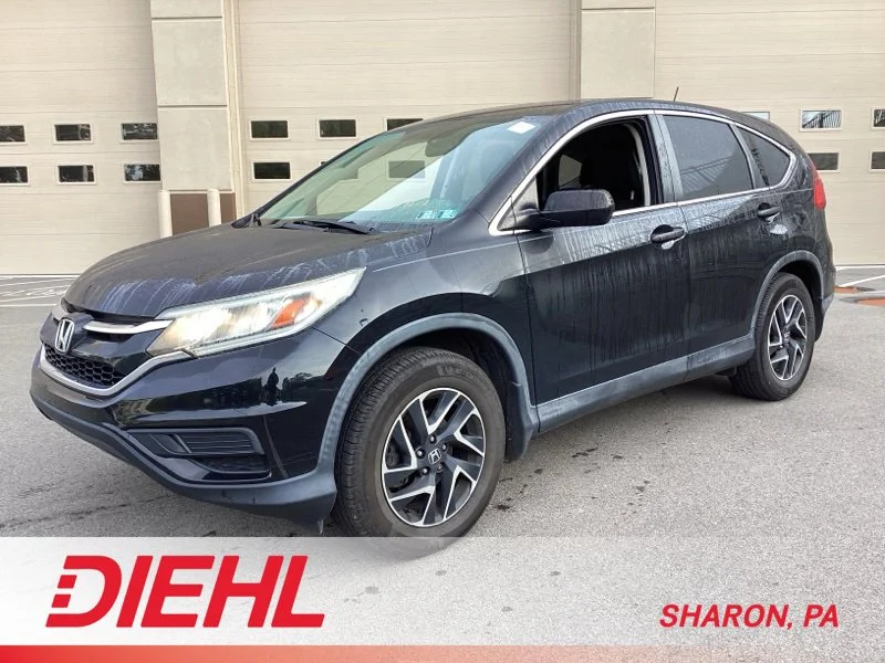 Used 2016  Honda SE image 3