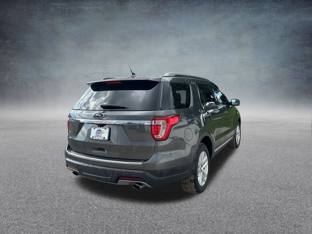 Used 2018 Gray Ford XLT image 6