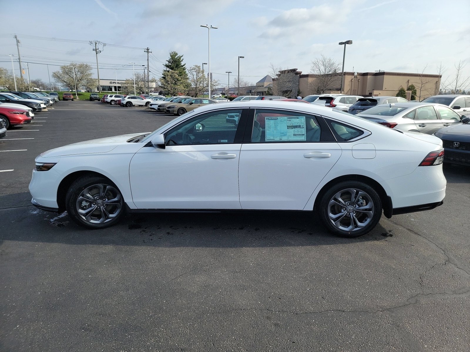 New 2026 Platinum White Pearl Honda EX-L image 16