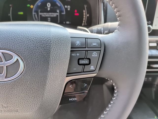 Used 2026  Toyota SE image 16