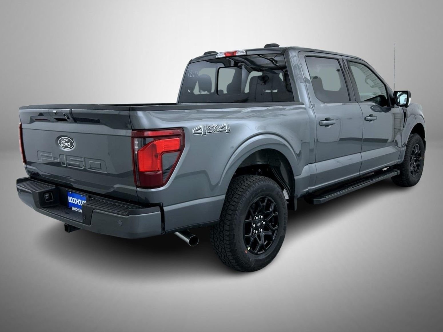 New 2026 Carbonized Gray Metallic Ford XLT image 5
