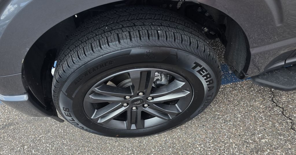 Used 2023 Carbonized Gray Metallic Ford XLT image 12