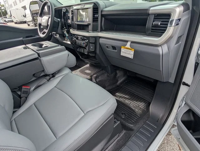 New 2026 Oxford White Ford F-350® XL image 15