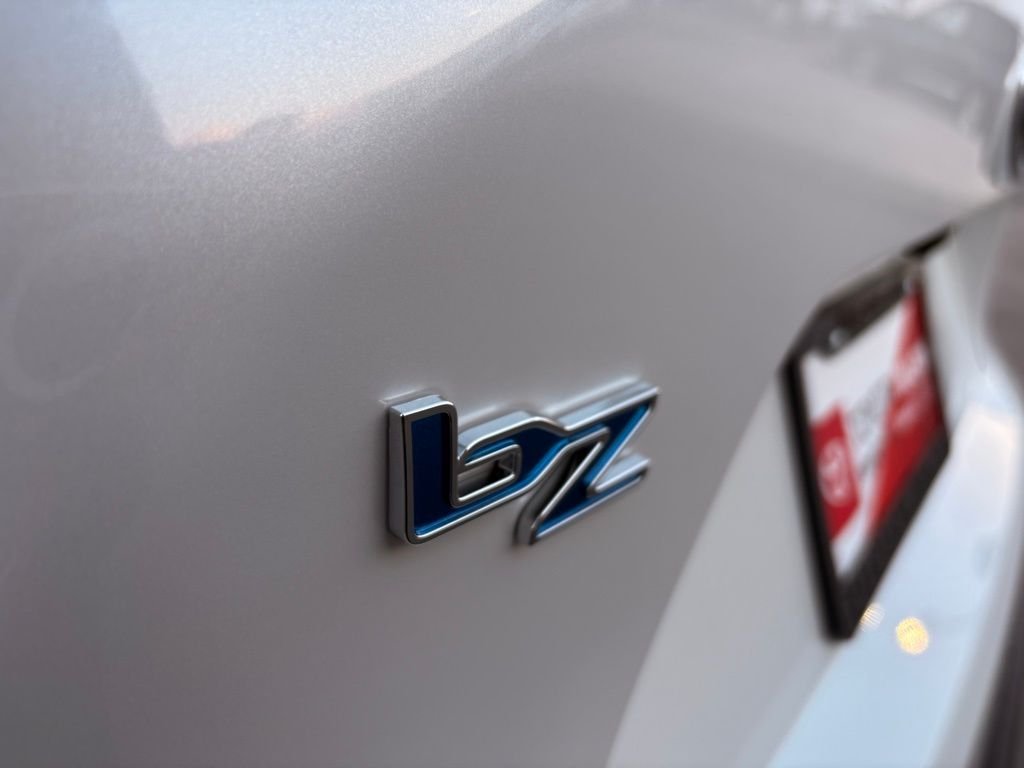 2026 Toyota bZ XLE - Photo 13
