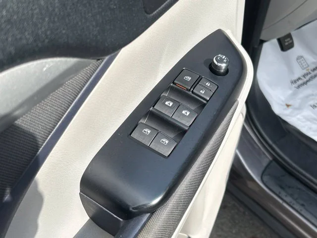 Used 2019 Gray Toyota LE image 20