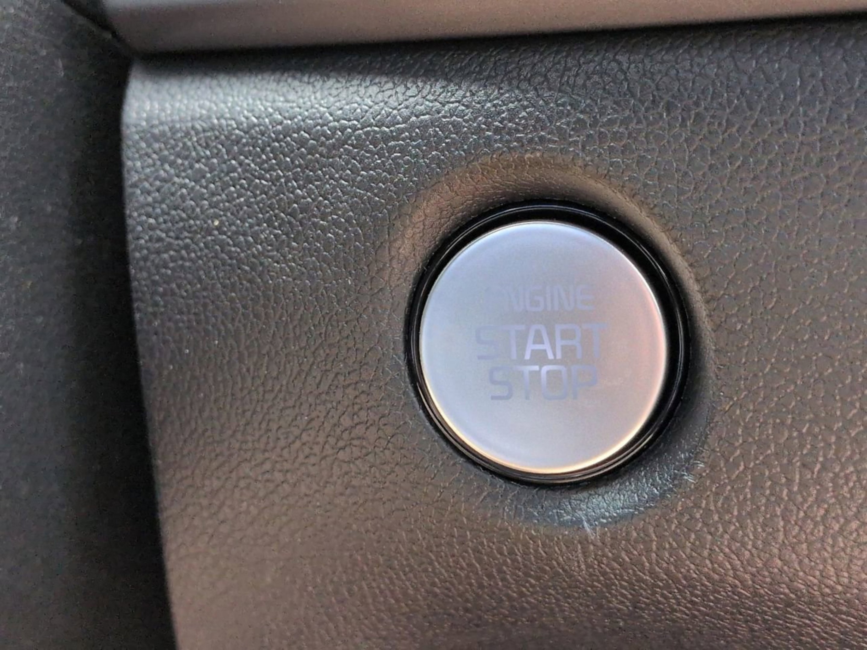 New 2026 Glacial White Pearl Kia LX image 27