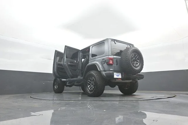 Certified Used 2025 Anvil Clearcoat Jeep Rubicon X image 46
