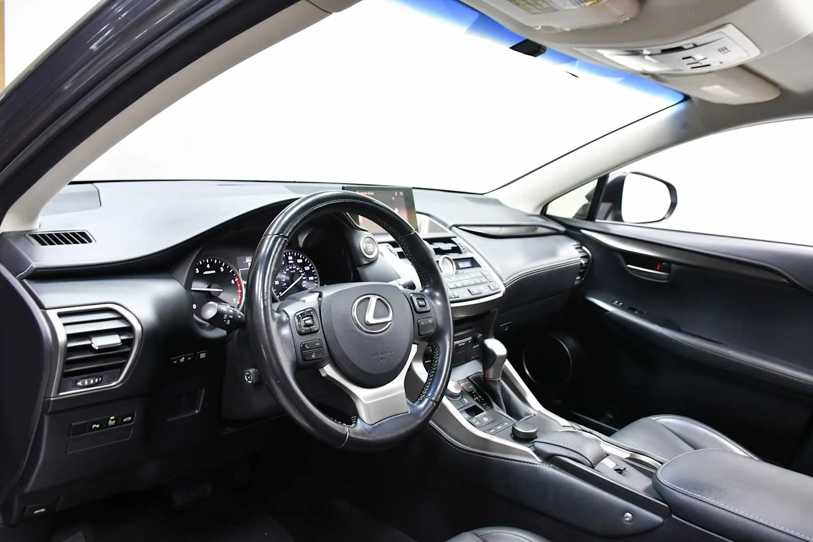 Used 2016 Nebula Gray Pearl Lexus  image 17