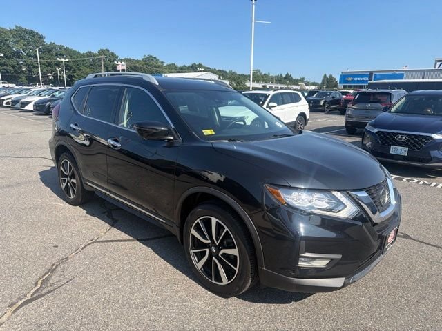 Used 2020 Black Nissan SL image 3
