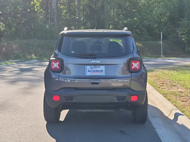 Used 2018 Gray Jeep Sport image 12