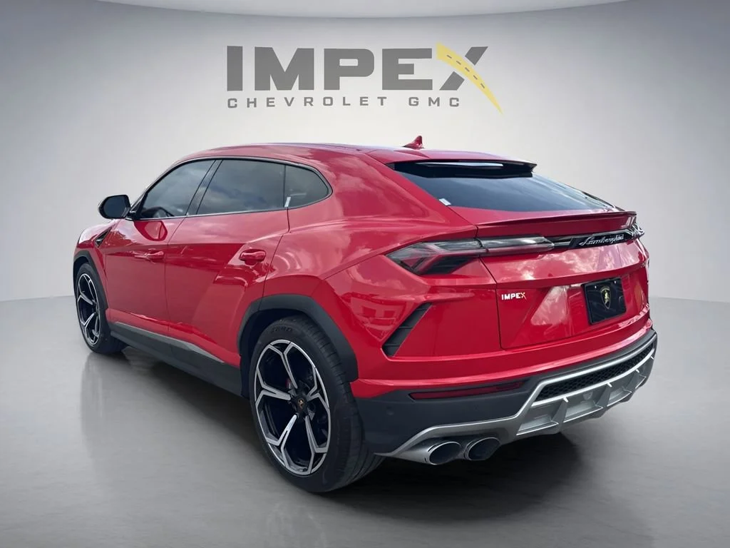 Used 2022 Rosso Antero Lamborghini  image 3