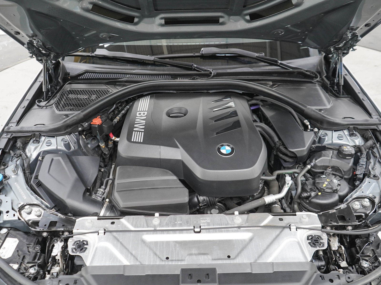 Used 2026 Skyscraper Grey Metallic BMW 330i xDrive image 29