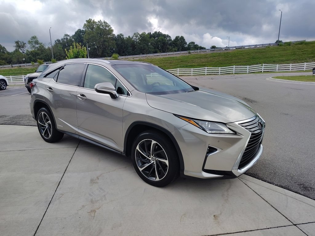 Used 2019 Atomic Silver Lexus 450h image 4
