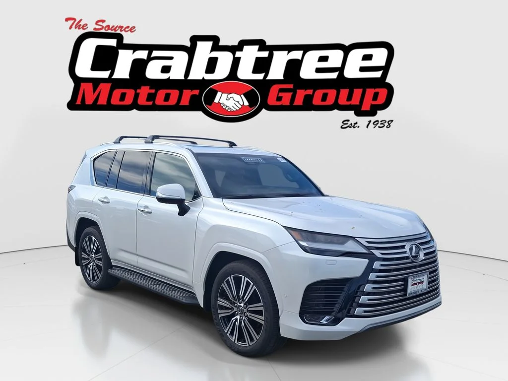 2025 Lexus LX 600 700h Luxury's photo