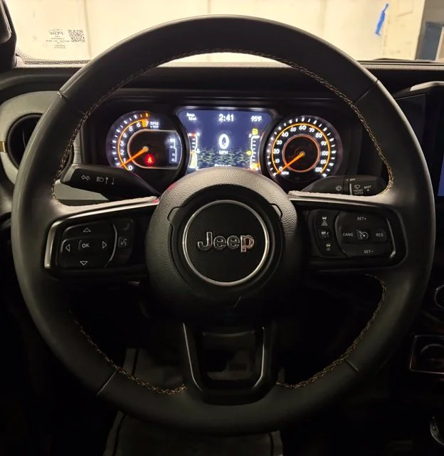 Used 2024 Silver Jeep Sport S image 11