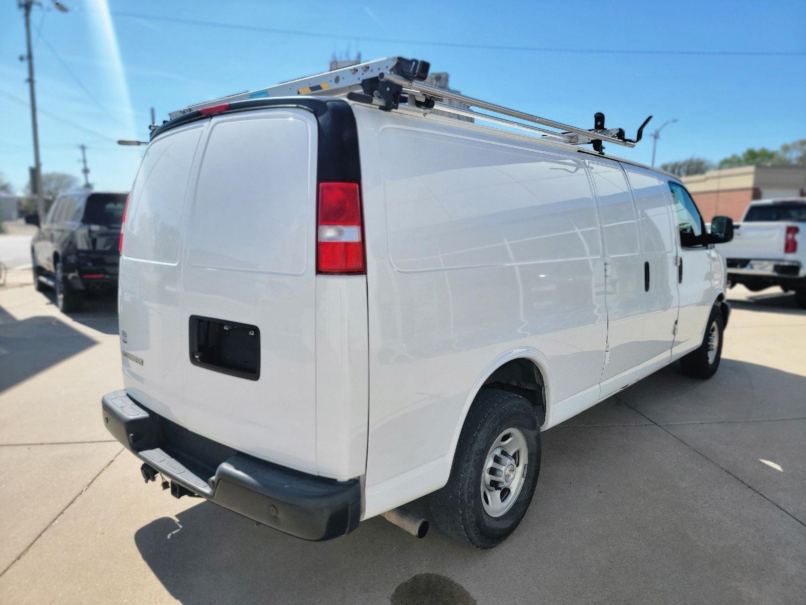 2020 Chevrolet Express Cargo Work Van - Photo 8