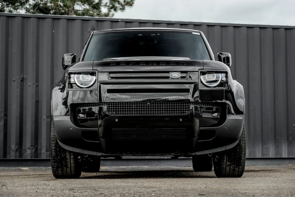 New 2026 Santorini Black Land Rover S image 5