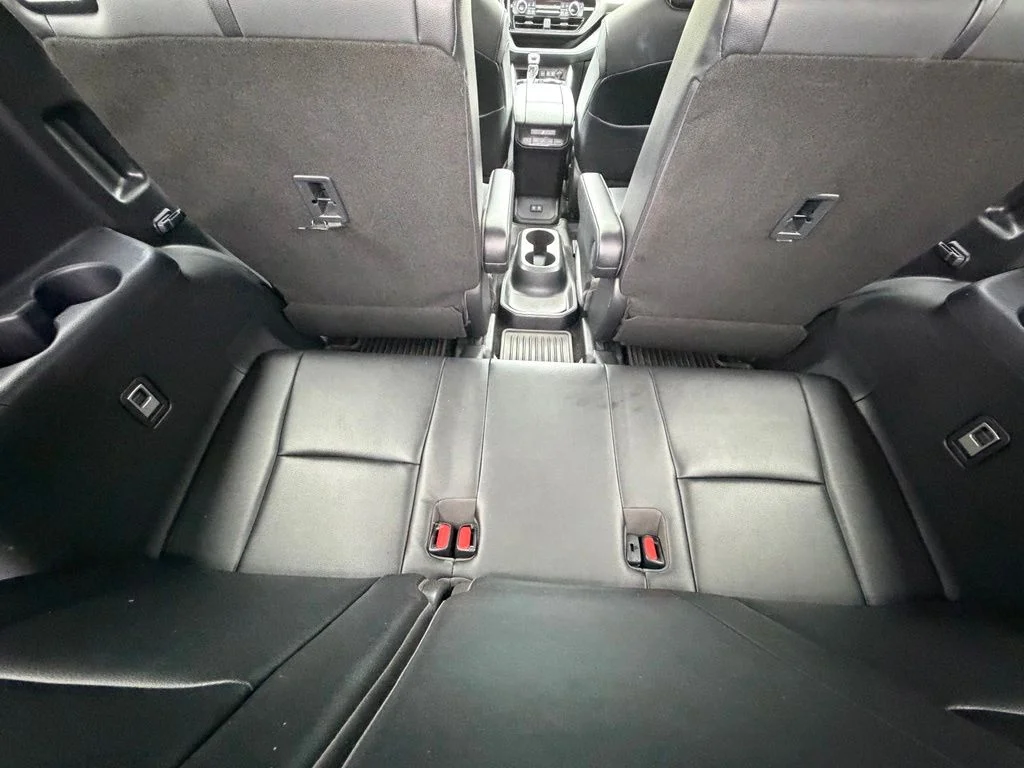 Used 2021 Silver Toyota XLE image 49