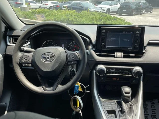 Used 2020 Silver Toyota LE image 12