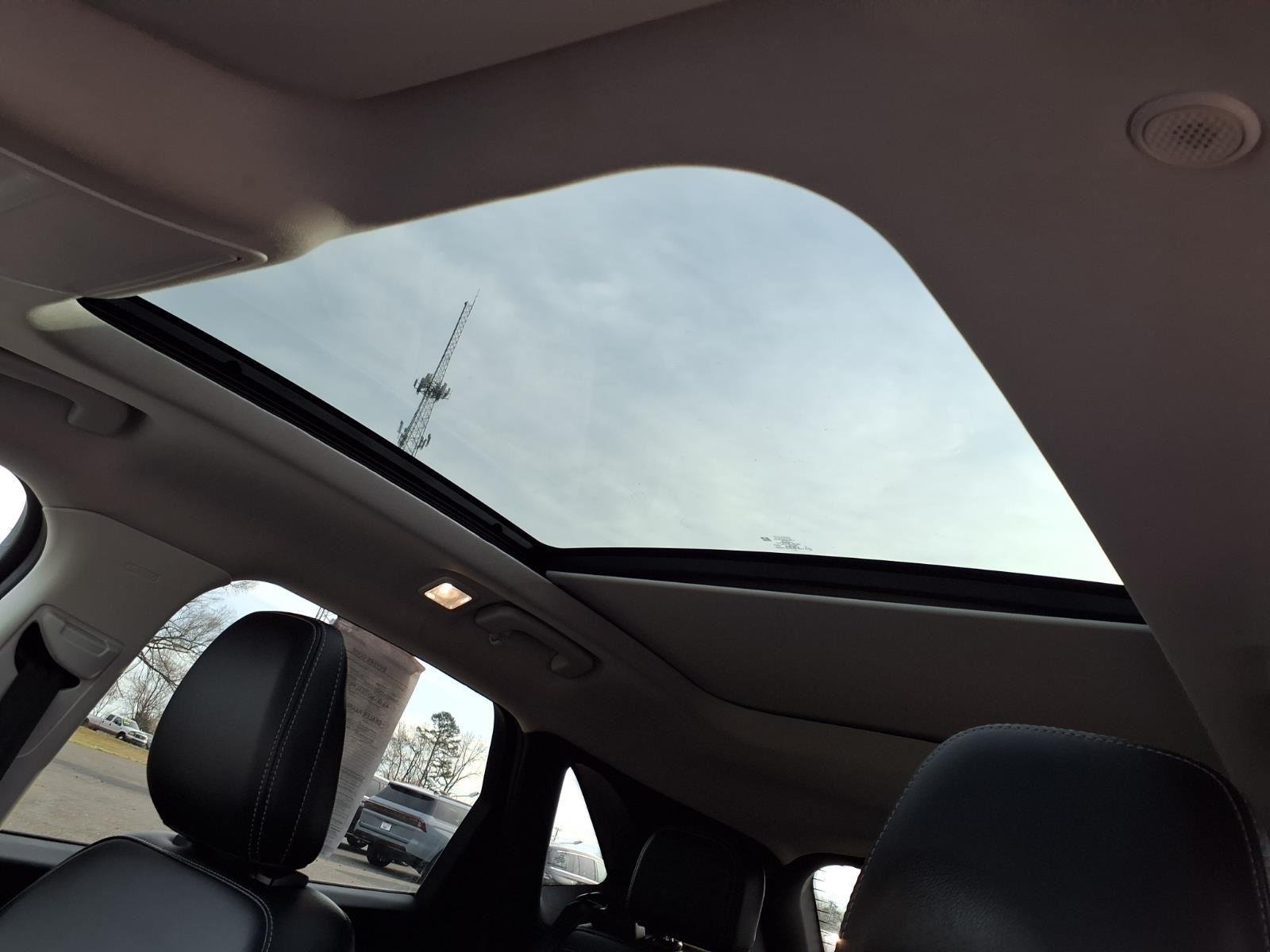 Used 2022 Agate Black Metallic Ford SEL Plug-In Hybrid image 7