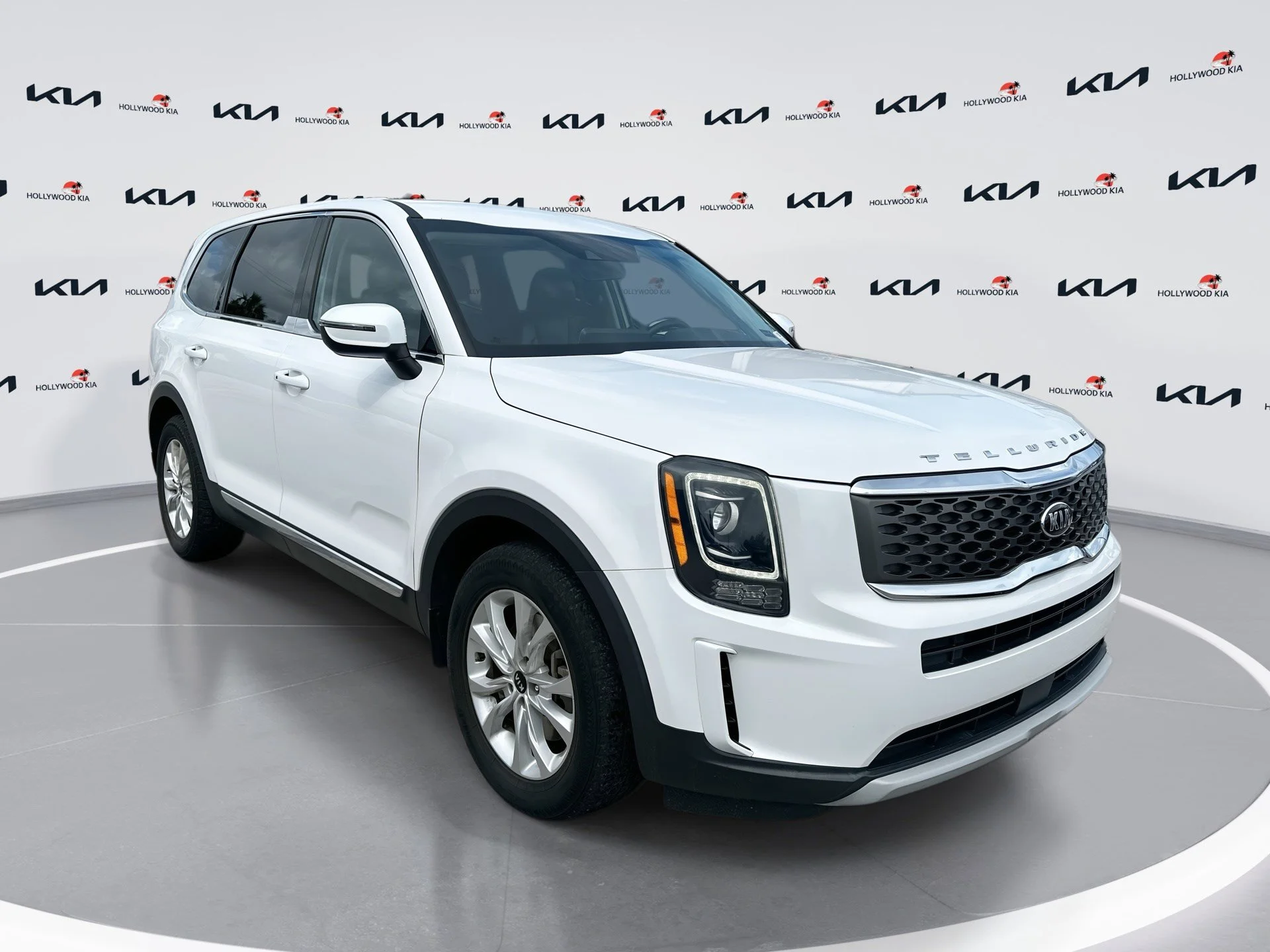 2021 Kia Telluride LX FWD's photo