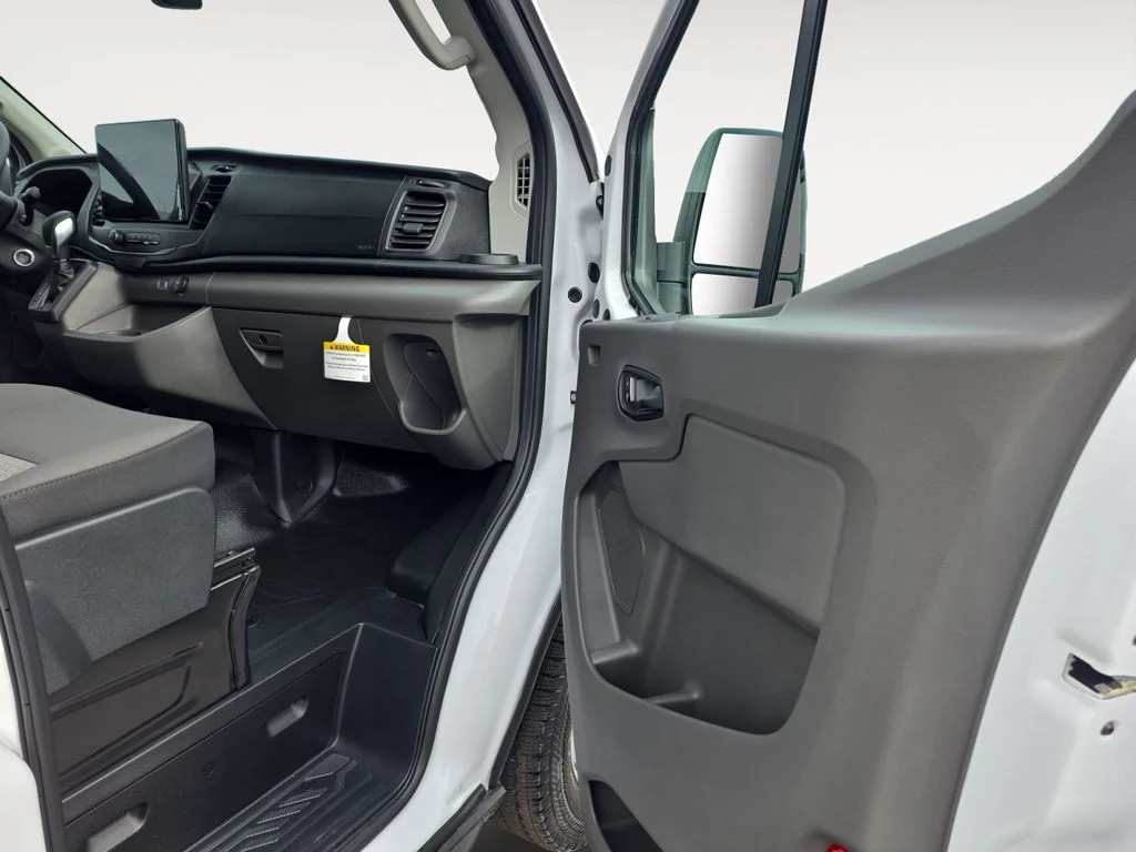 New 2026 Oxford White Ford Cargo Van image 9