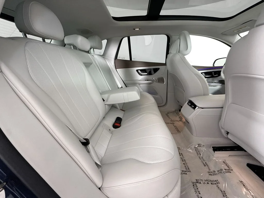 Used 2023 Blue Mercedes-Benz 350 SUV image 27