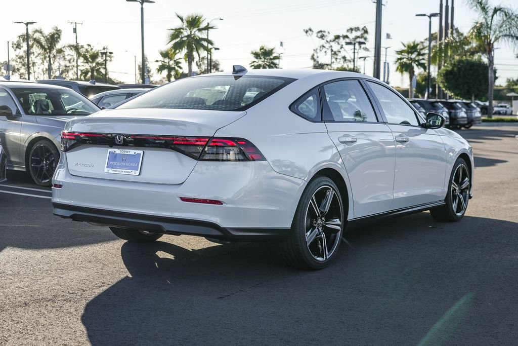 New 2026 Platinum White Pearl Honda SE image 9