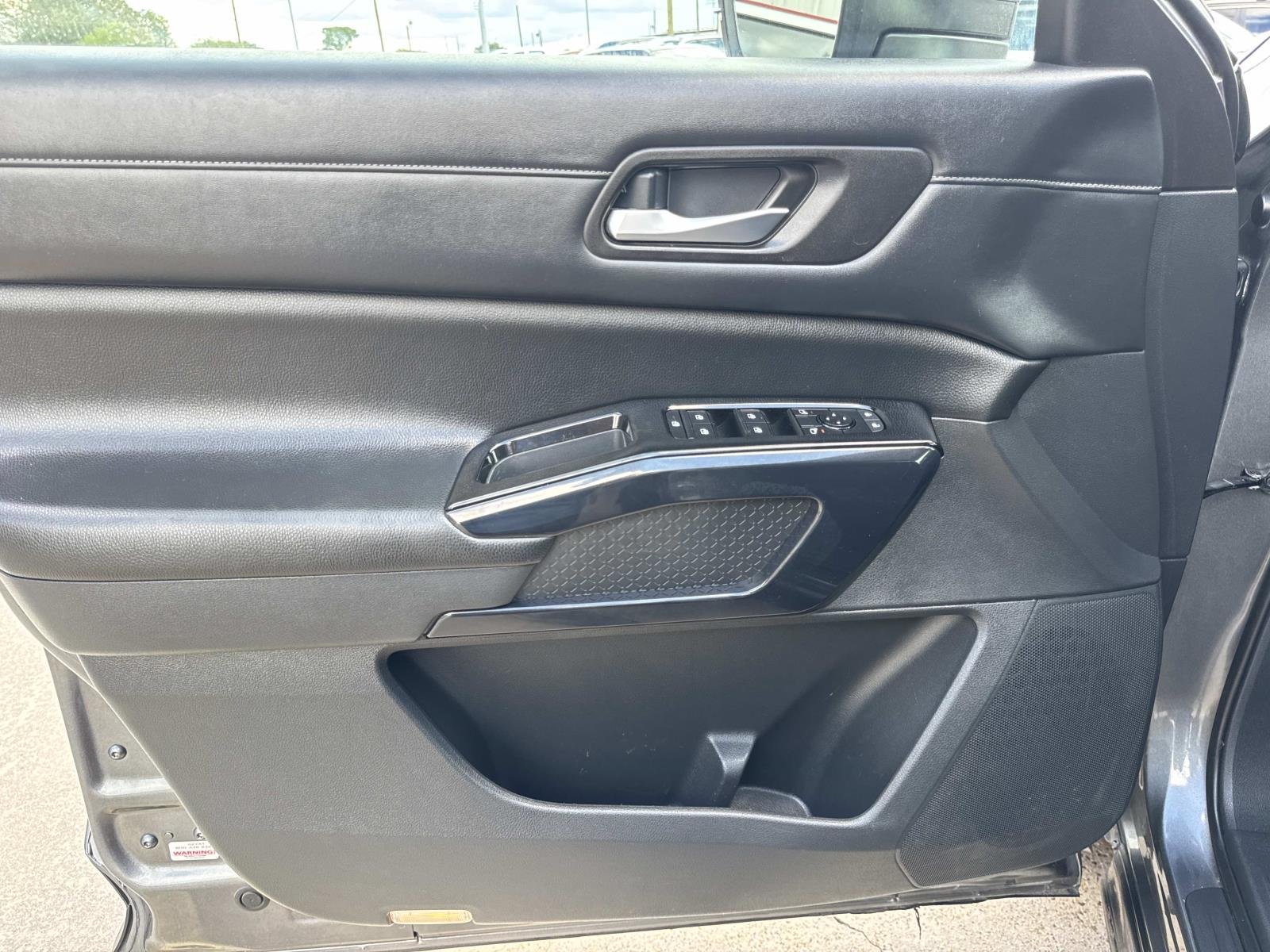 Used 2022 Gun Metallic Nissan S image 18