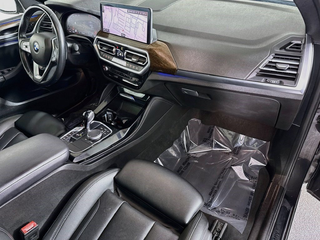 Used 2022 Dark Graphite Metallic BMW xDrive30i image 26