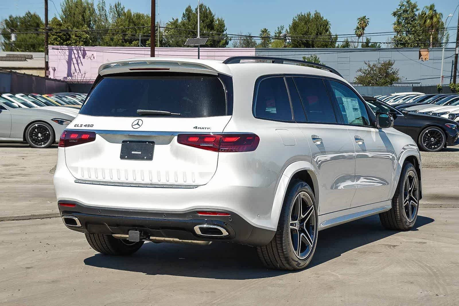 New 2026 Polar White Mercedes-Benz GLS 450 image 4
