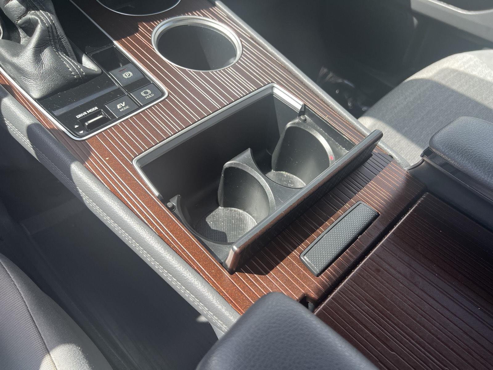 2021 Toyota Sienna LE - Photo 25