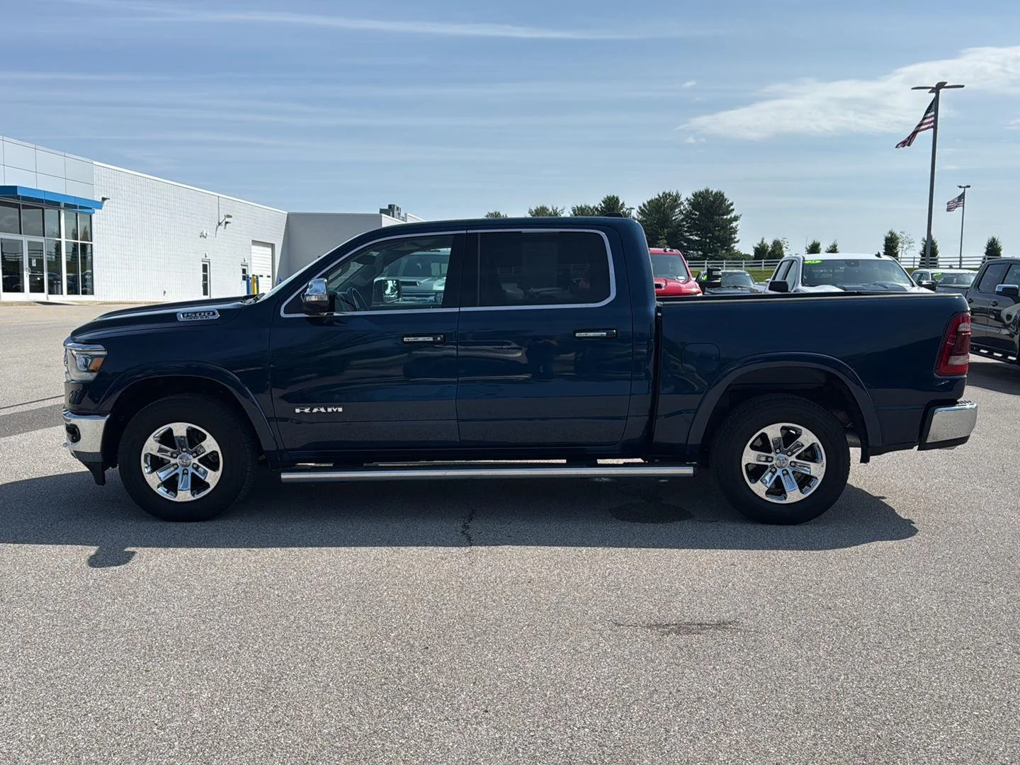 Used 2022 Patriot Blue Pearlcoat Ram Laramie image 7