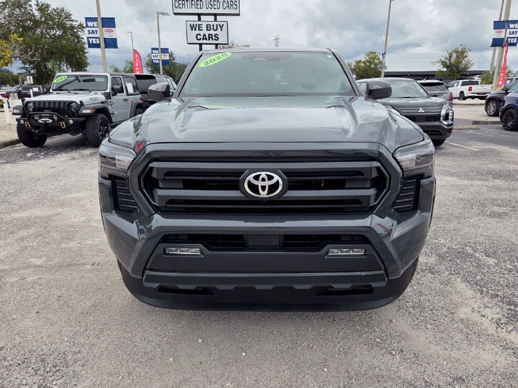 2025 Toyota Tacoma SR5 - Photo 19