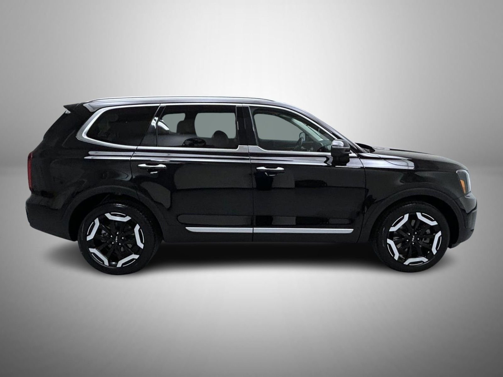 Used 2024 Black Kia S image 4