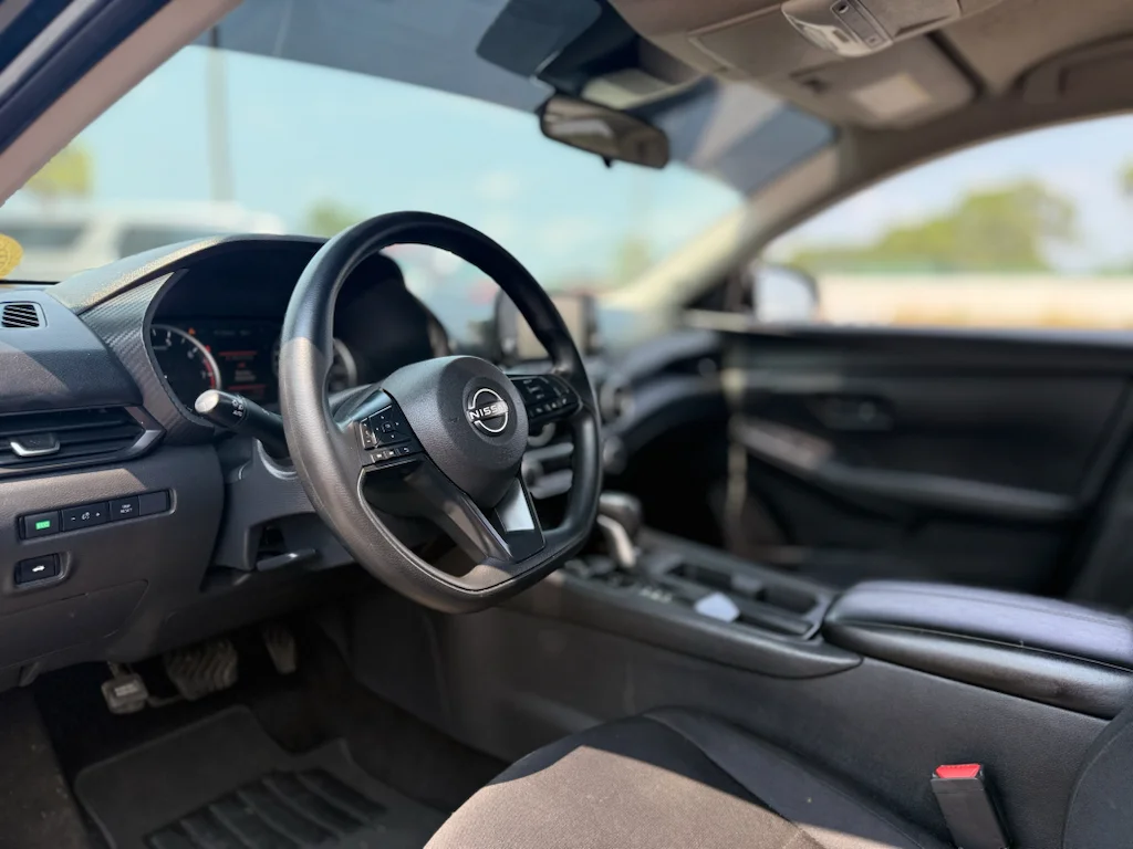 Used 2025 Super Black Nissan S image 21