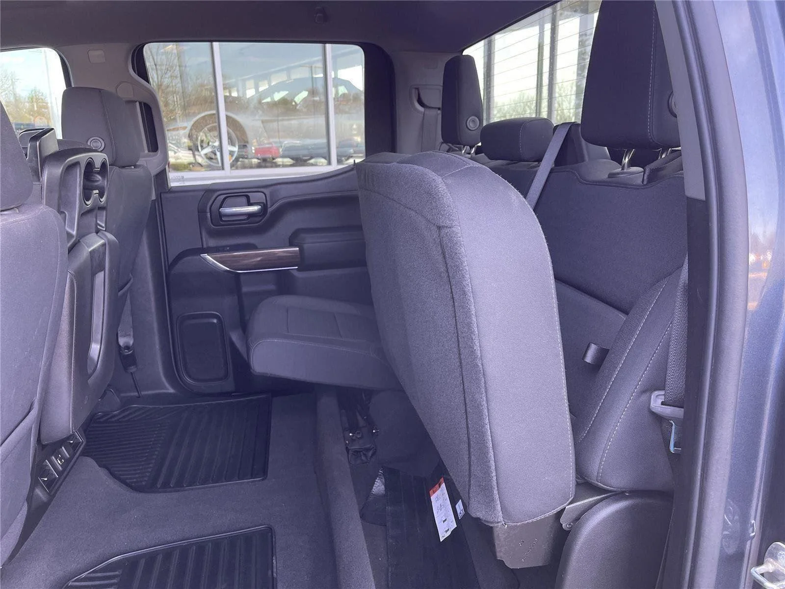 Used 2022 Shadow Gray Metallic Chevrolet RST image 34