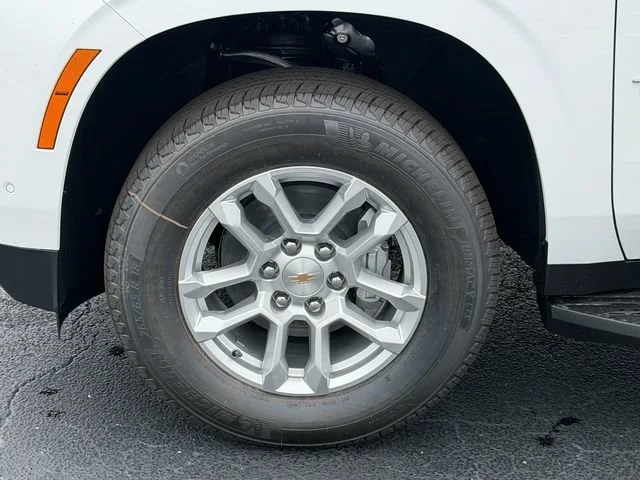 New 2026 Summit White Chevrolet LS image 11
